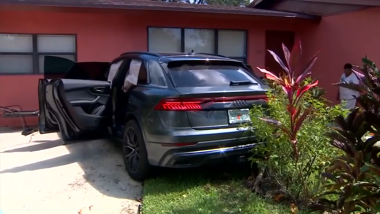 Suspect driving alleged stolen vehicle arrested in Fort Lauderdale following short police pursuit - WSVN 7News | Miami News, Weather, Sports | Fort Lauderdale