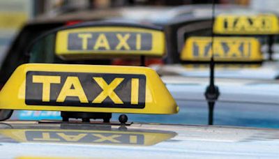 Ladakh Transport Secretary addresses grievances of taxi unions