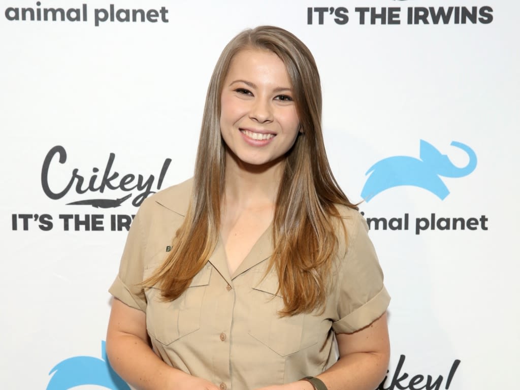 Bindi Irwin’s Daughter Grace Has a Special Job for Her Dog Stella & the Adorable Picture Proves She’s an Animal Whisperer