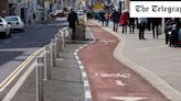 Hundreds of people are tripping on this ‘optical illusion’ cycle lane