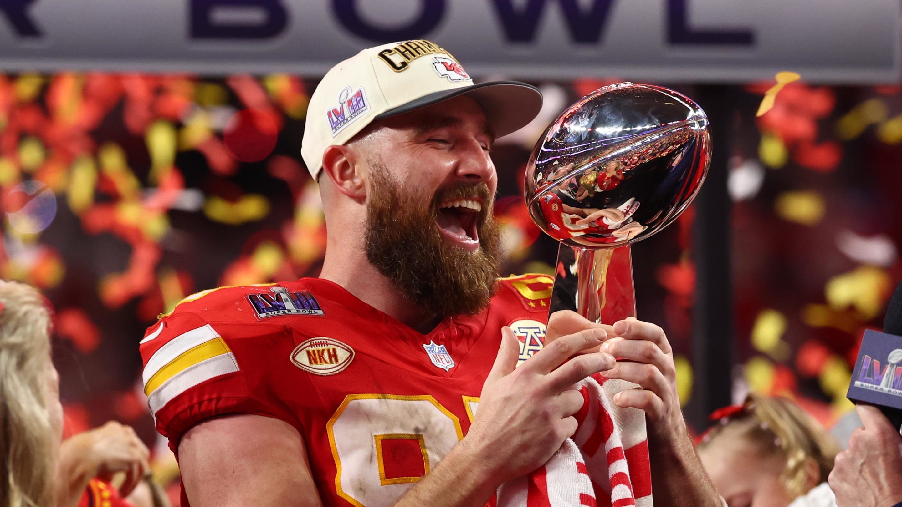 Travis Kelce Has Message for All the Fans Who Are Sending Stuff to His House