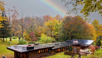 This Stunning Frank Lloyd Wright House Is for Sale