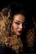 Ella Eyre