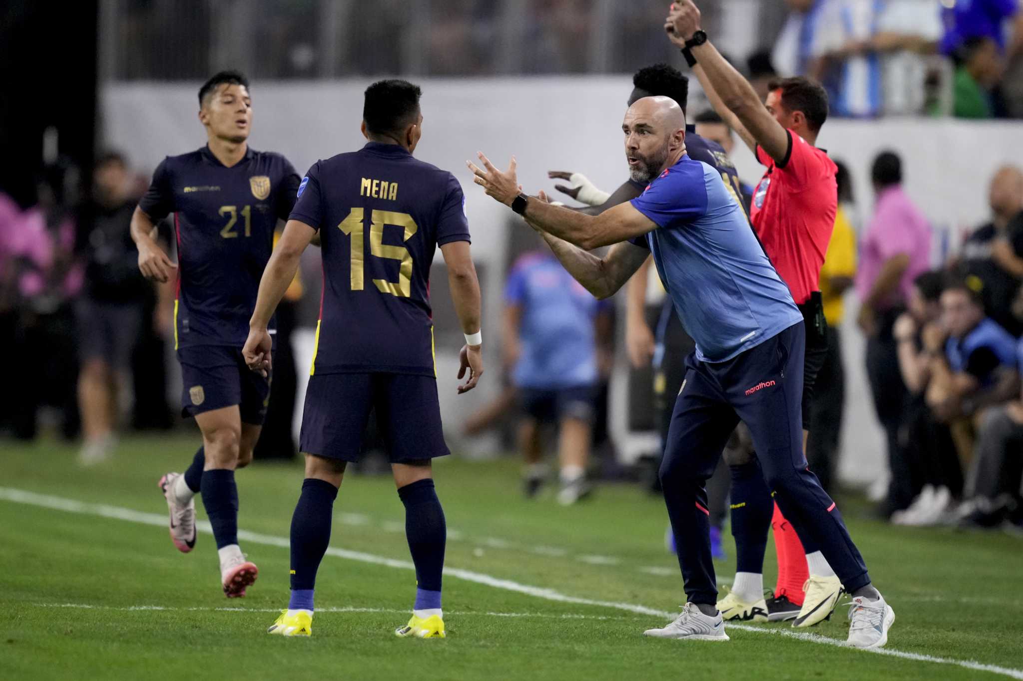 Ecuador and coach Sánchez Bas part ways after losing Copa America quarterfinal
