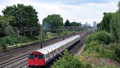 Parts of London Underground and Overground to close for 6 days as customers urged to use buses