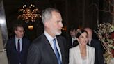 Los reyes Felipe y Letizia entregan los Premios Francisco Cerecedo en una velada junto a reconocidos periodistas