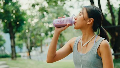 Here's How To Know If You're Eating Enough Protein