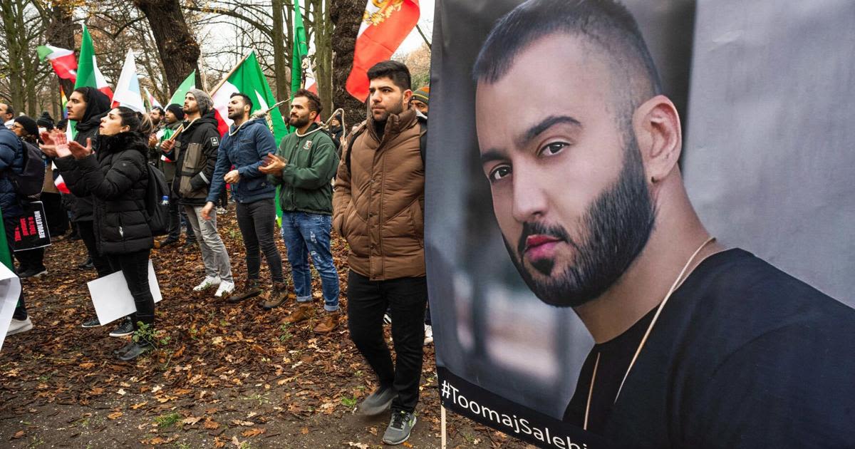 Iranian rapper Toomaj Salehi sentenced to death for protesting