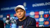 Mbappé urges youth to vote against 'extremists'