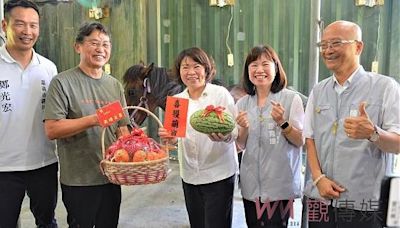 榮譽市馬Lulu喜添丁 嘉義市長親送月子禮祝福