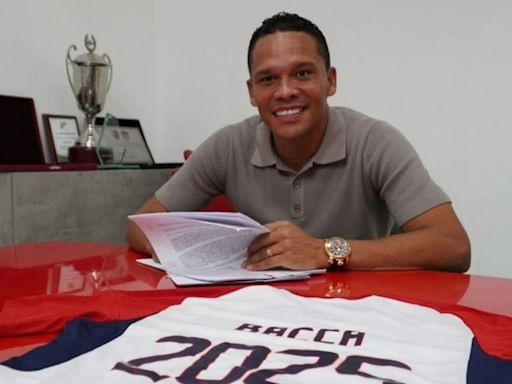 "No todo es dinero": Carlos Bacca renovó con Junior de Barranquilla hasta 2025