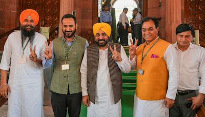 Amritpal Singh in jail, 12 other newly elected Punjab MPs take oath