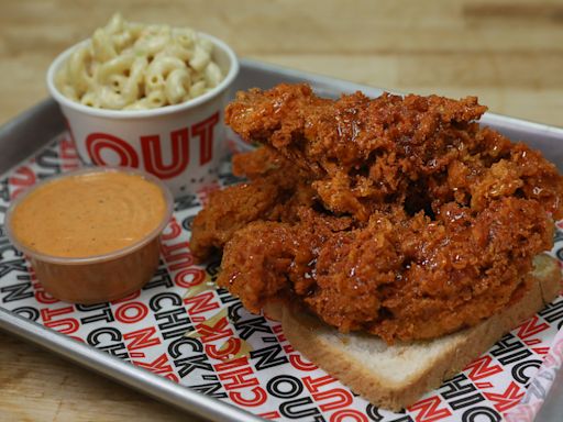 From viral pop-up to bar and restaurant: Fried chicken joint opens in Rochester