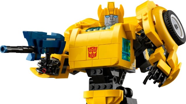 Bumblebee Is the Second Official Transformers LEGO Set