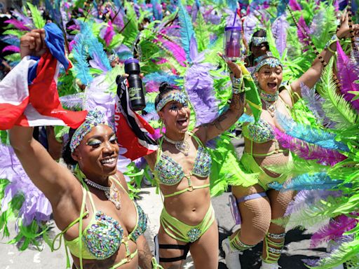 Thousands dance through San Francisco streets in Carnaval parade