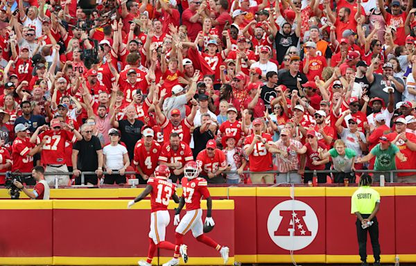 Chiefs vs. Bengals: Chamarri Conner scoop-and-score briefly gives K.C. lead