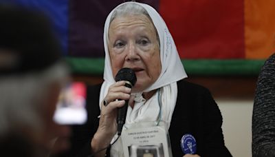 Muere Nora Cortiñas, una de las Madres de Plaza de Mayo y referente en la lucha contra la dictadura argentina