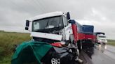 Tragedia en Córdoba: un médico y una escribana murieron en un brutal choque frontal en la ruta en medio de la lluvia torrencial