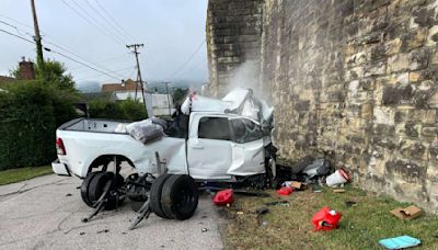 Man dies after driving at high rate of speed into the wall of the West Virginia Penitentiary