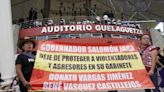 Durante Guelaguetza, mujeres exigen a Salomón Jara atención a sus demandas por violencia contra mujeres | El Universal