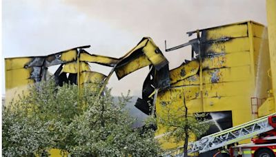 Großbrand bei Dusyma in Schorndorf Das Feuer trifft die Firma hart