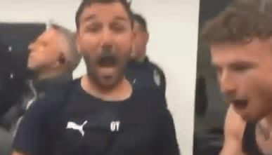 Parma promosso in serie A: è Troianiello show negli spogliatoi (VIDEO)