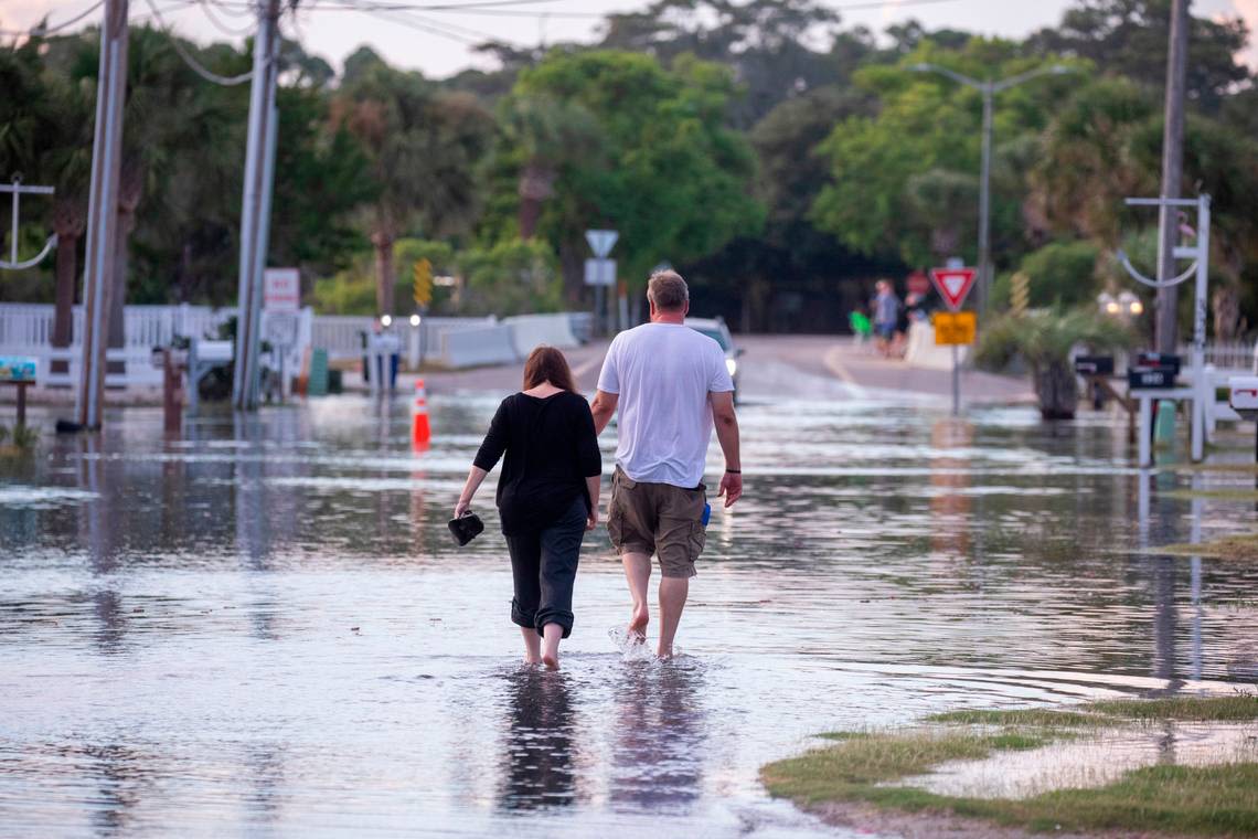 How should Myrtle Beach vacationers prepare for Tropical Storm Debby? What to know