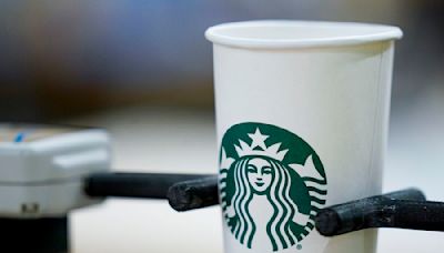 Starbucks lidera la oposición empresarial a una junta laboral favorable a los trabajadores - La Tercera