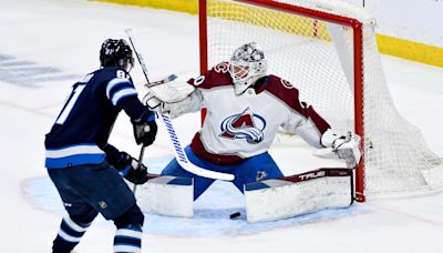 Rantanen scores twice in the 3rd period to lead Avalanche past Jets 6-3 and into the 2nd round