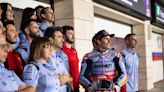 Marc Márquez y el abrazo de su nueva familia en Gresini