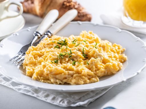 9 Easy Ways To Make Your Scrambled Eggs Taste Gourmet