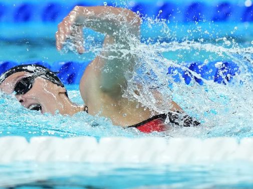 Summer McIntosh wins Canada’s 1st swimming gold of Paris 2024 | Globalnews.ca