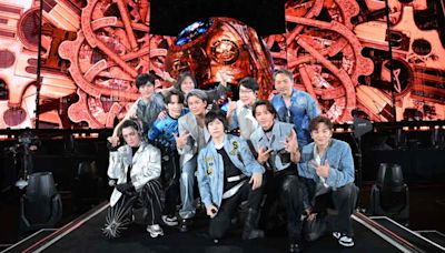 五月天《回到那一天》演唱會 Energy合體大跳16蹲 | 蕃新聞