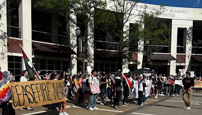 University of Alabama students protest war in Gaza, campus investments