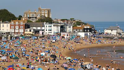 Heatwave offers ‘welcome boost’ for UK hospitality sector after drizzly spring