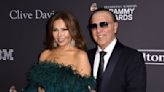 Afirman que Tommy Mottola le es infiel a Thalía