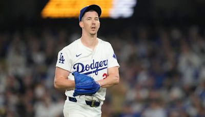 Asaltantes arrancaron reloj del brazo de Walker Buehler