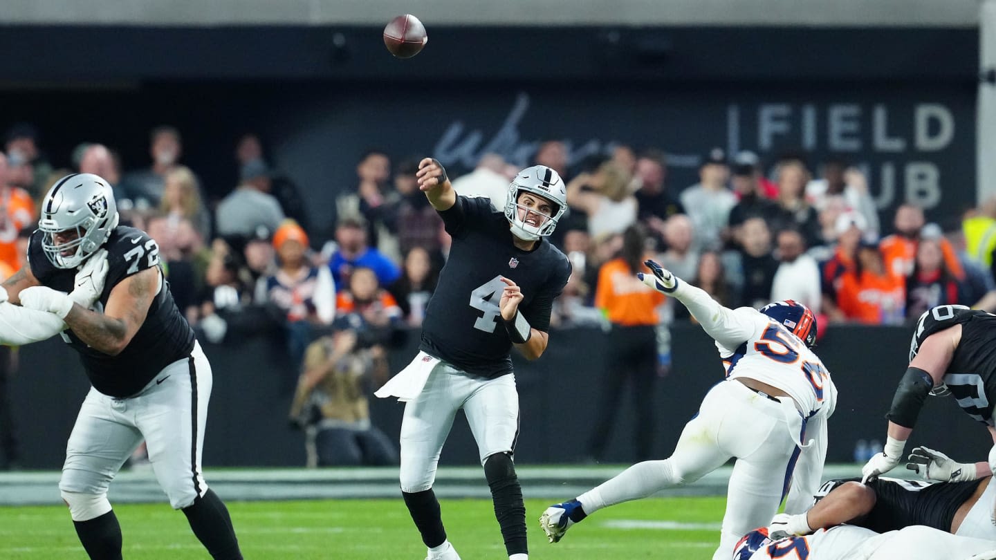 The Raiders' Quarterbacks Deserve a Chance