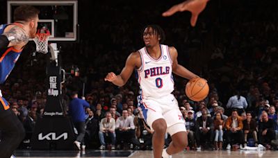 NBA L2M: Tyrese Maxey Travel on 4-Point Play Missed by Refs in 76ers' Win vs. Knicks