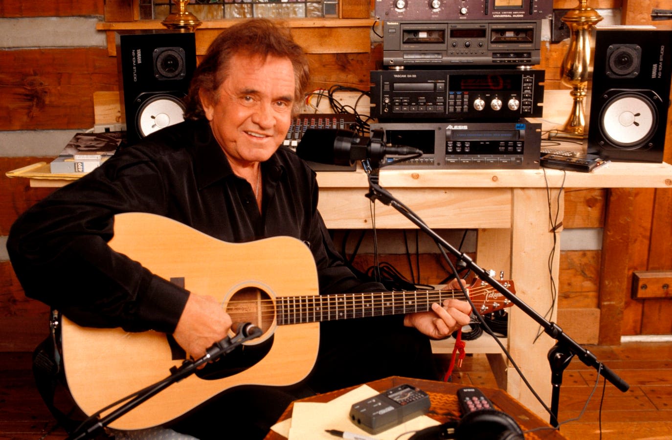 Johnny Cash Is Back On The Charts With A New Album For The First Time In Half A Decade