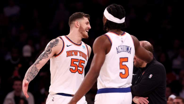 Knicks Sign Backup Big Man to Eyebrow-Raising Contract