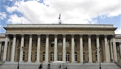 El procedimiento europeo por déficit pesa en la Bolsa de París, que pierde un 0,77 % Por EFE