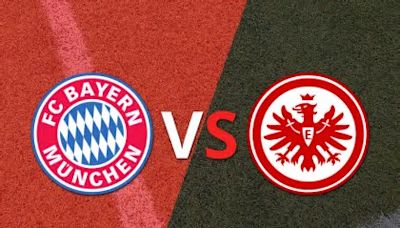 Pitazo inicial para el duelo entre Bayern Múnich y Eintracht Frankfurt