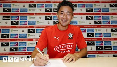 Yukinari Sugawara: Southampton sign Japan defender from AZ Alkmaar