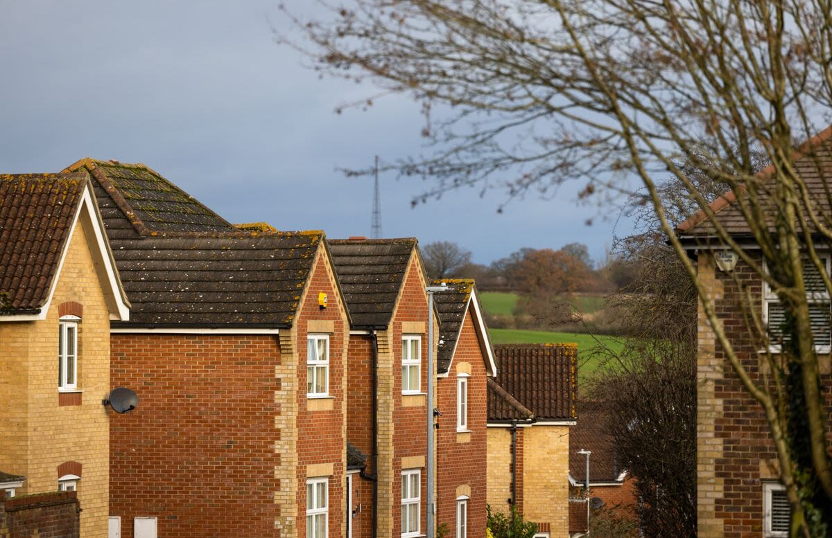UK House Prices Rise for First Time in Three Months, Lender Says