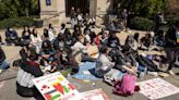 Após prisões em Columbia, protestos contra a guerra em Gaza se espalham por universidades dos EUA