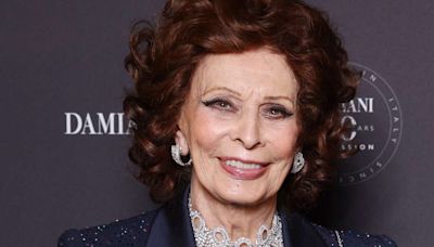 Fans Declare Sophia Loren a 'Dazzling Beauty' on Her 90th Birthday