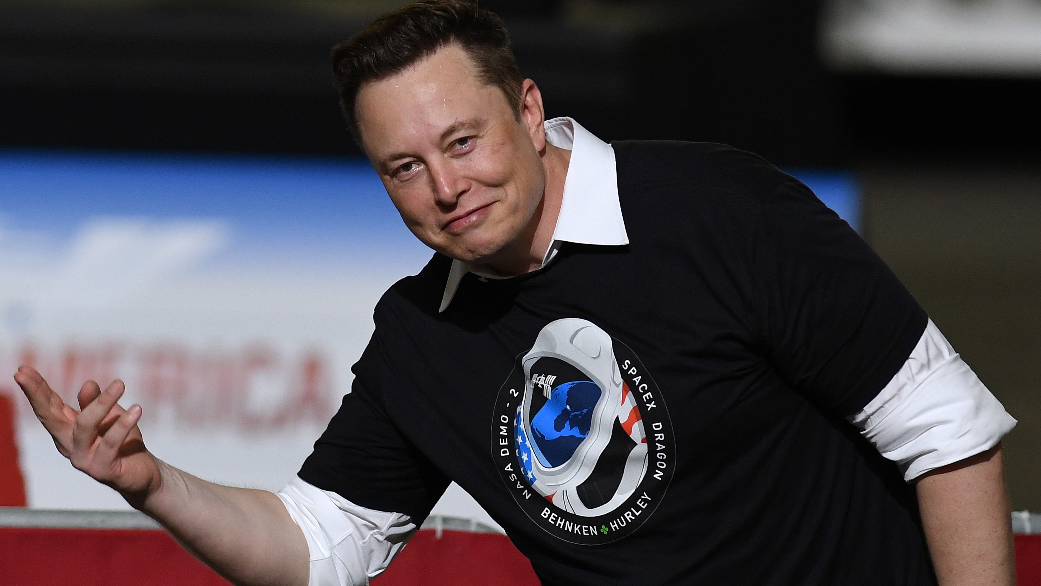 Elon Musk says he'll move SpaceX headquarters to Texas over new California LGBTQ+ law