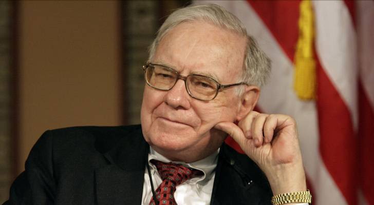 ‘We only swing at pitches we like’: Warren Buffett is sitting on $182 billion of cash, warns ‘more can go wrong’ in the world — 2 strategies to diversify beyond the stock market