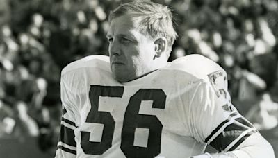 Joe Schmidt, Detroit Lions star linebacker on 1957 champions and ex-coach, dead at 92